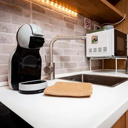 Cobblestone Comfort In Апартаменты Ровинь