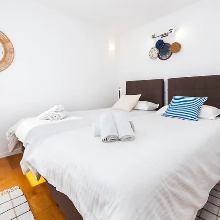 Apartment Cobblestone Comfort In *