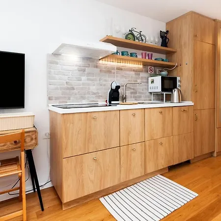 Cobblestone Comfort In