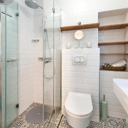 Cobblestone Comfort In Rovinj